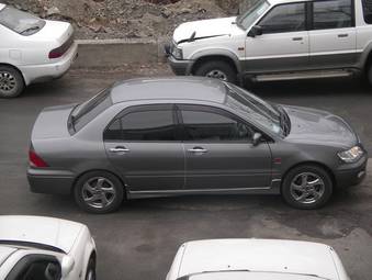 2001 Mitsubishi Lancer Cedia Photos