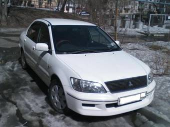 2001 Mitsubishi Lancer Cedia Pictures