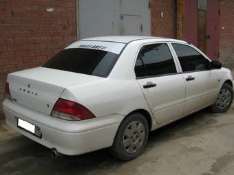 2001 Mitsubishi Lancer Cedia Photos