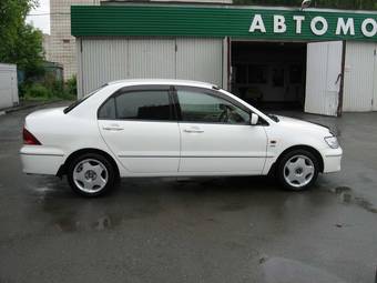 2001 Mitsubishi Lancer Cedia Photos