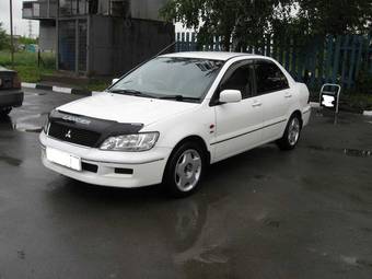 2001 Mitsubishi Lancer Cedia Photos