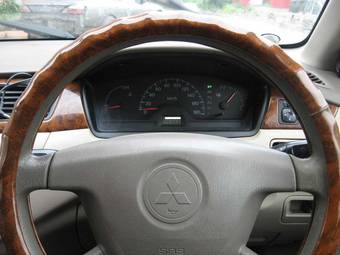 2001 Mitsubishi Lancer Cedia Images