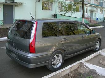 2001 Mitsubishi Lancer Cedia Pictures