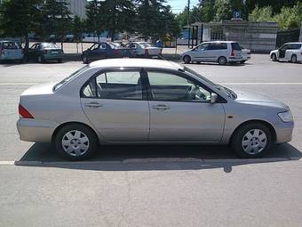 2001 Mitsubishi Lancer Cedia Images