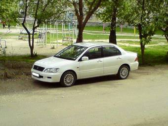 2001 Mitsubishi Lancer Cedia Photos