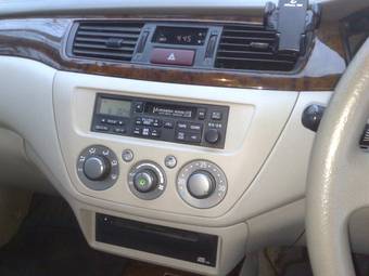 2001 Mitsubishi Lancer Cedia Pictures