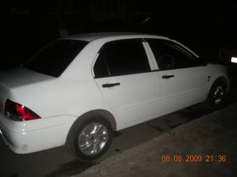 2001 Mitsubishi Lancer Cedia Pictures