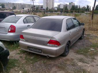 2001 Mitsubishi Lancer Cedia Images