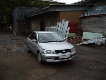 2001 Mitsubishi Lancer Cedia Photos