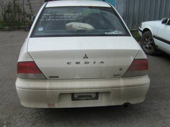 2001 Mitsubishi Lancer Cedia Photos