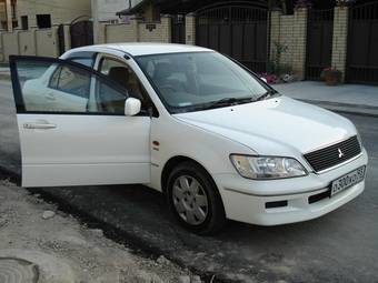 2001 Mitsubishi Lancer Cedia Photos