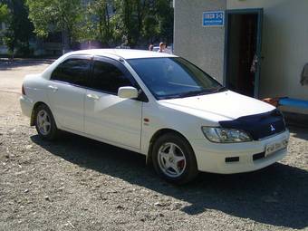 2001 Mitsubishi Lancer Cedia Pics