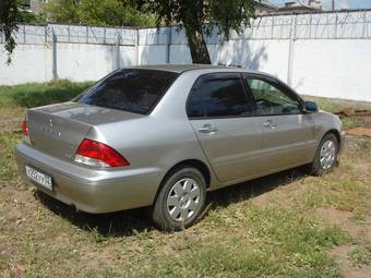 2001 Mitsubishi Lancer Cedia Pictures