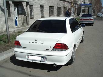 2001 Mitsubishi Lancer Cedia Photos