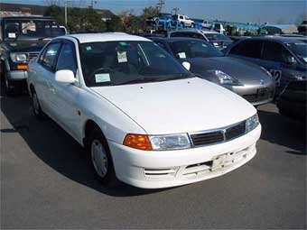 2002 Mitsubishi Lancer Cedia