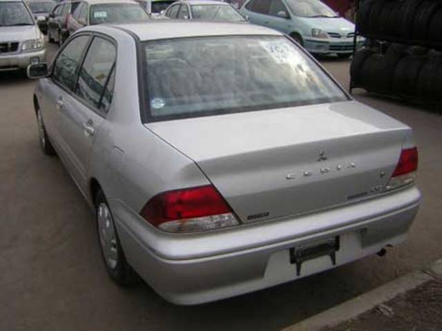 2002 Mitsubishi Lancer Cedia