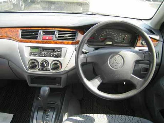 2002 Mitsubishi Lancer Cedia