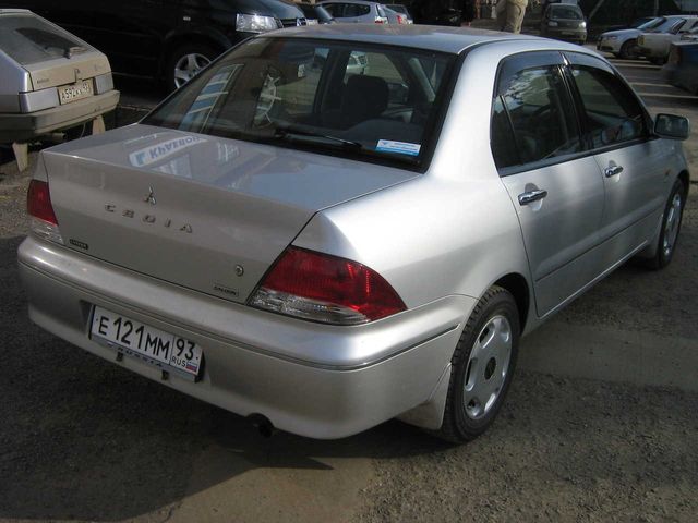 2002 Mitsubishi Lancer Cedia