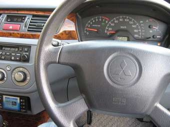 Mitsubishi Lancer Cedia