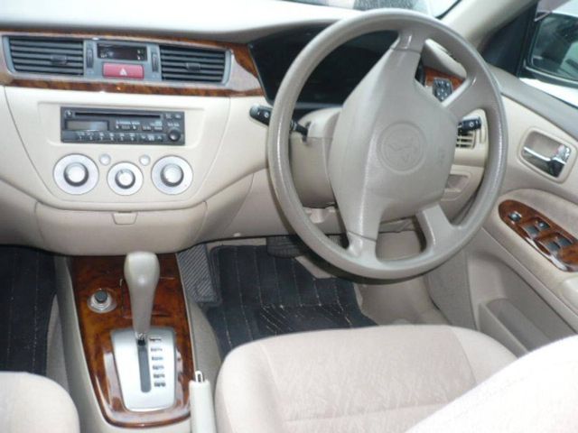 2002 Mitsubishi Lancer Cedia