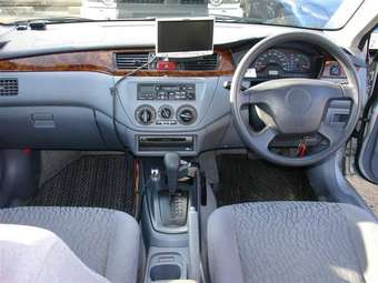 Mitsubishi Lancer Cedia