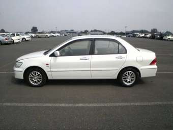 Mitsubishi Lancer Cedia