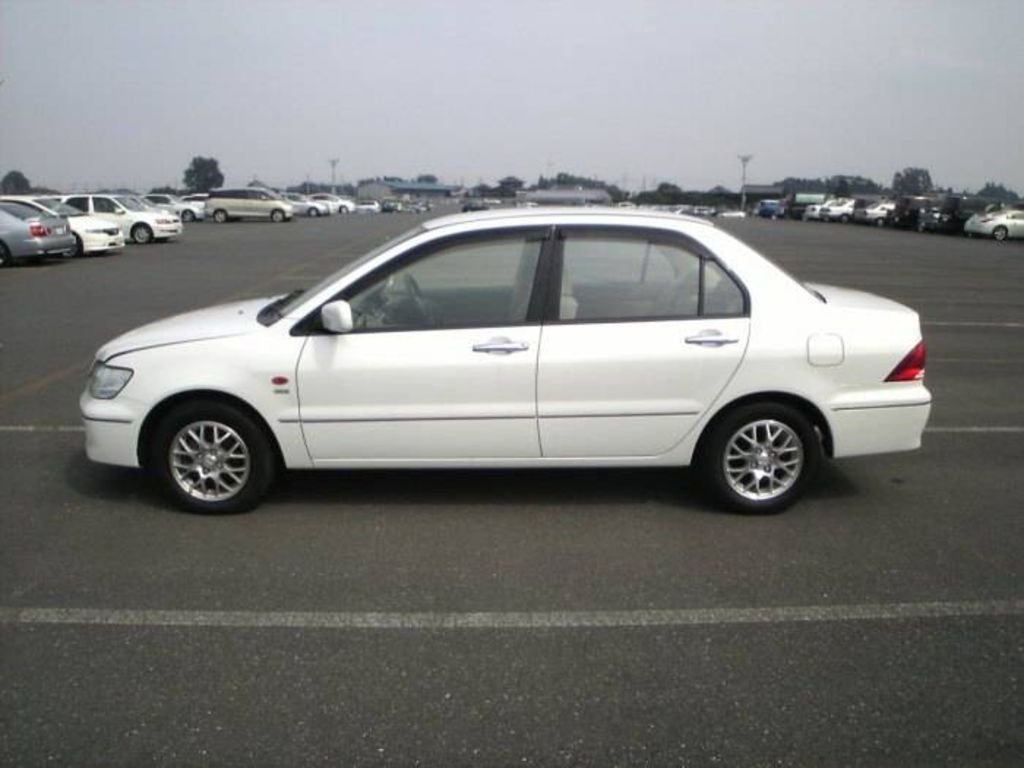 2002 Mitsubishi Lancer Cedia