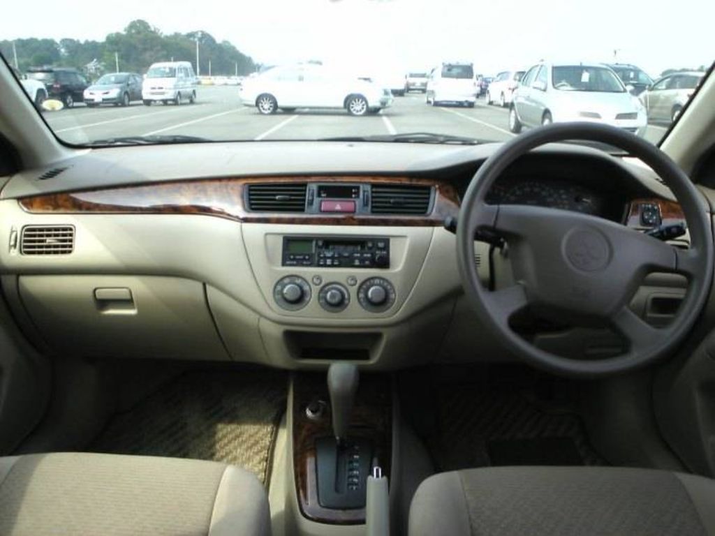 2002 Mitsubishi Lancer Cedia