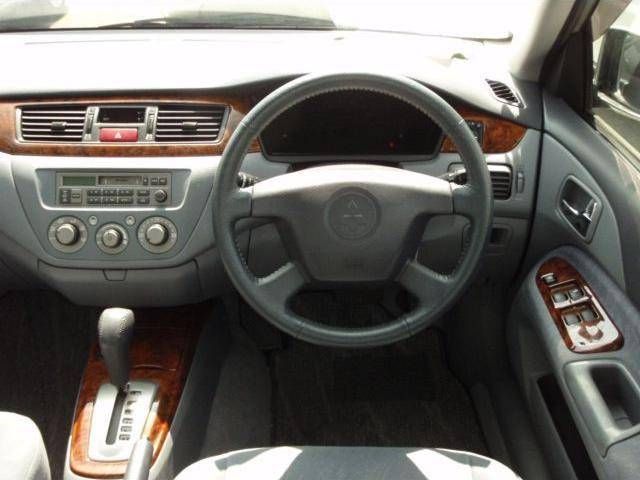 2002 Mitsubishi Lancer Cedia