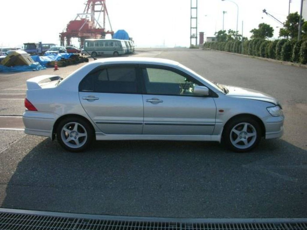 2002 Mitsubishi Lancer Cedia