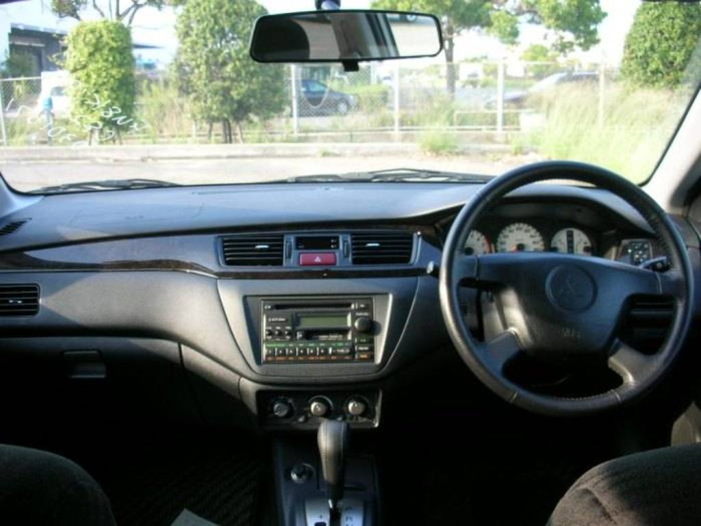 2002 Mitsubishi Lancer Cedia