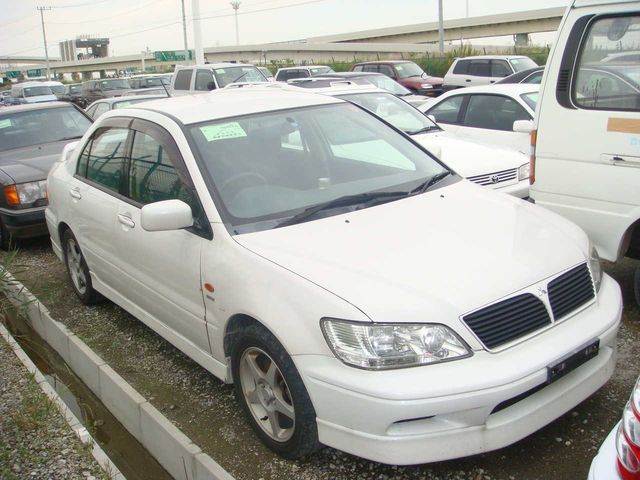 2002 Mitsubishi Lancer Cedia