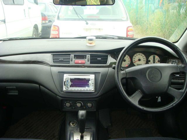 2002 Mitsubishi Lancer Cedia