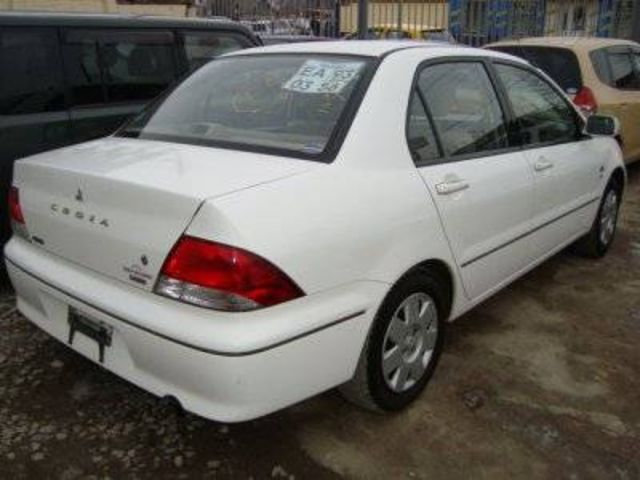 2002 Mitsubishi Lancer Cedia