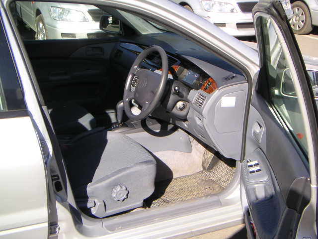 2002 Mitsubishi Lancer Cedia Photos