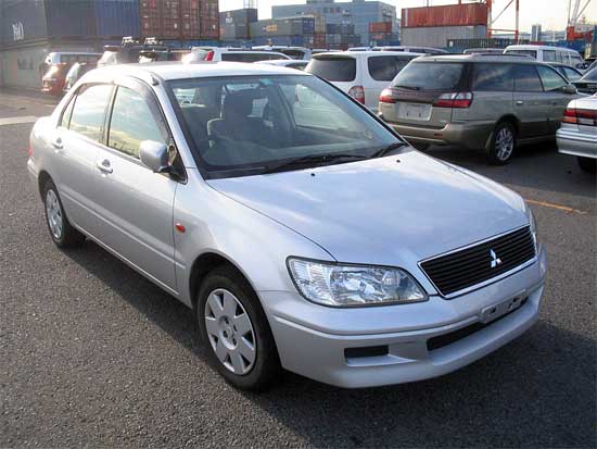 2002 Mitsubishi Lancer Cedia Photos