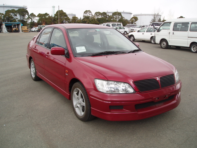 2002 Mitsubishi Lancer Cedia Photos