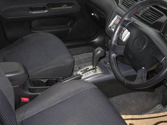 2002 Mitsubishi Lancer Cedia Pics