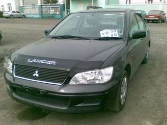 2002 Mitsubishi Lancer Cedia Pics