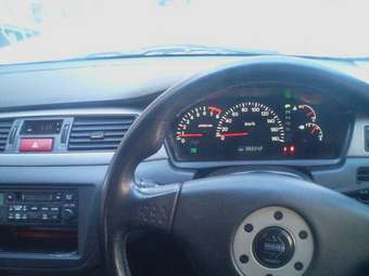 2002 Mitsubishi Lancer Cedia Pictures