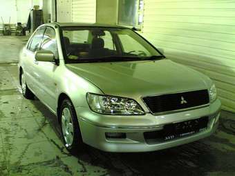 2002 Mitsubishi Lancer Cedia Photos