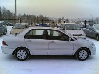 2002 Mitsubishi Lancer Cedia Pictures