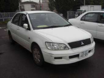 2002 Mitsubishi Lancer Cedia Photos