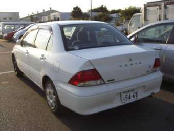 2002 Mitsubishi Lancer Cedia Pictures