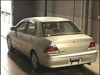2002 Mitsubishi Lancer Cedia Pics