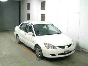 2002 Mitsubishi Lancer Cedia Pictures