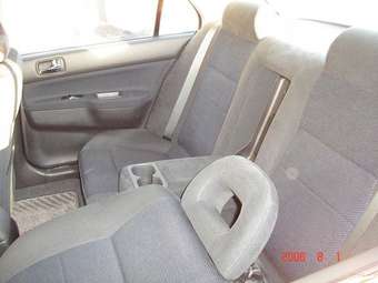 2002 Mitsubishi Lancer Cedia Pictures