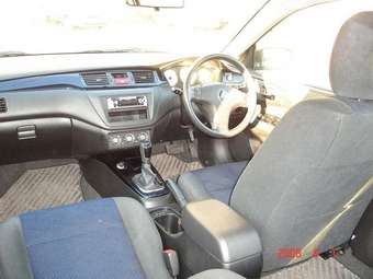 2002 Mitsubishi Lancer Cedia Pictures