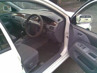 2002 Mitsubishi Lancer Cedia Pictures