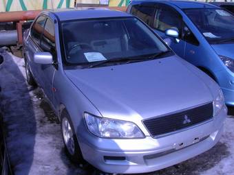 2002 Mitsubishi Lancer Cedia Photos